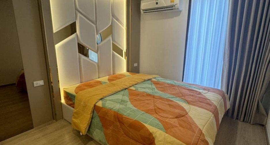 For rent 2 bedrooms condo in Huai Khwang, Bangkok