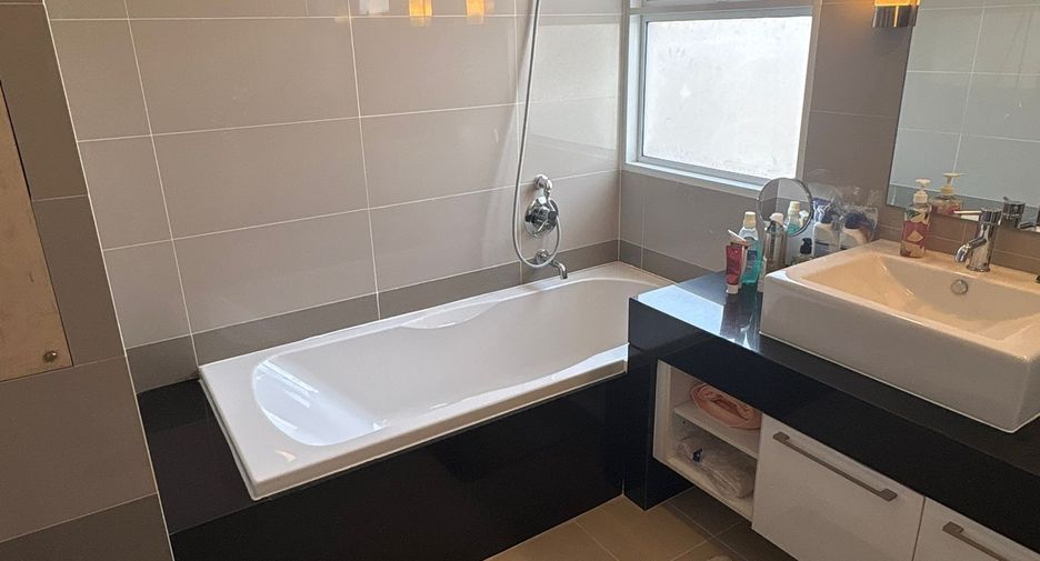 À vendre 3 chambres condo à Bang Kho Laem, Bangkok