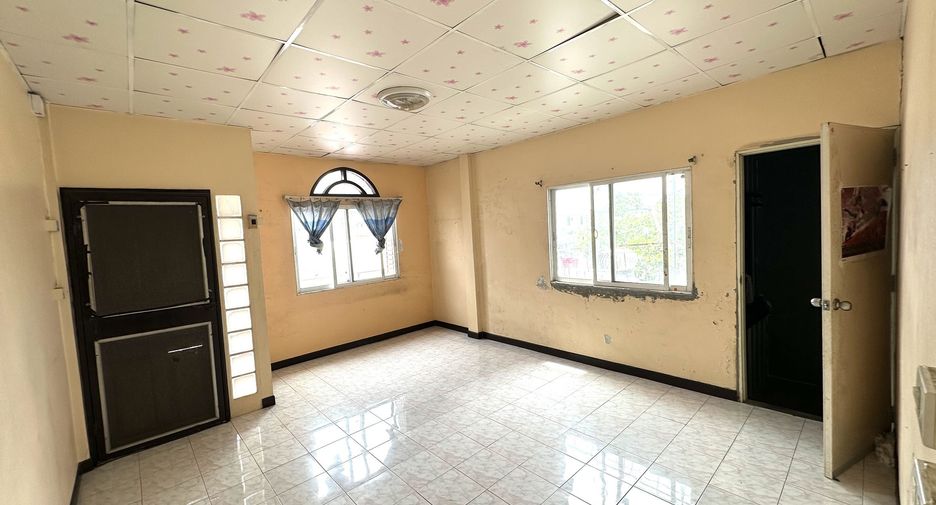 For sale and for rent 3 bedrooms house in Khan Na Yao, Bangkok