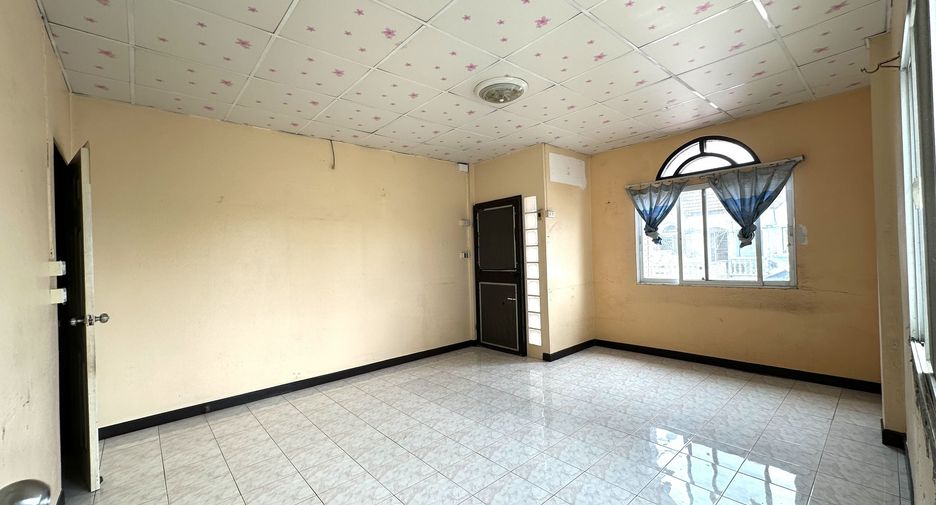 For sale and for rent 3 bedrooms house in Khan Na Yao, Bangkok