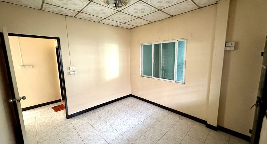 For sale and for rent 3 bedrooms house in Khan Na Yao, Bangkok