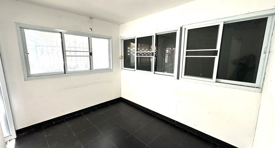 For sale and for rent 3 bedrooms house in Khan Na Yao, Bangkok