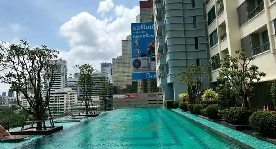 For rent 1 bed condo in Watthana, Bangkok