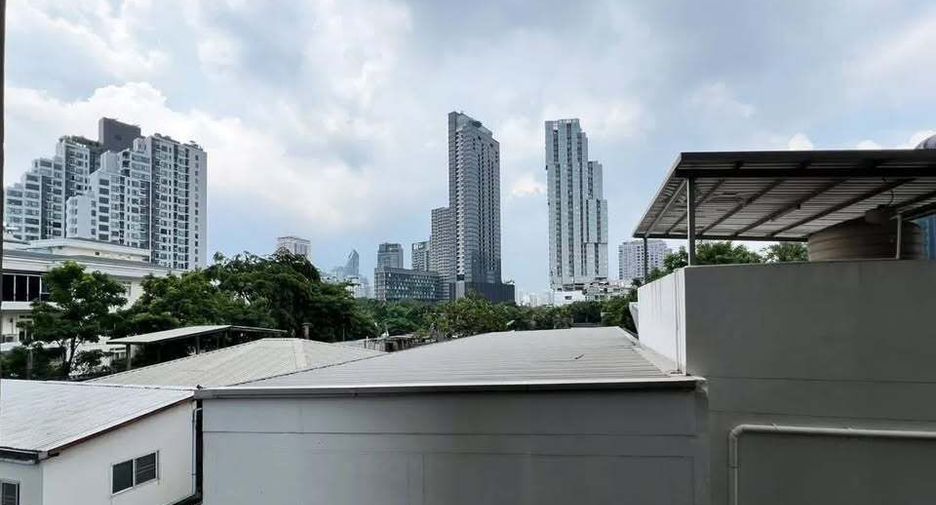 Condo en venta y en alquiler de 1 habitaciones en Khlong Toei, Bangkok