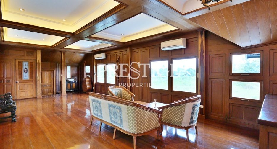 For rent 4 bedrooms house in Bang Lamung, Chonburi