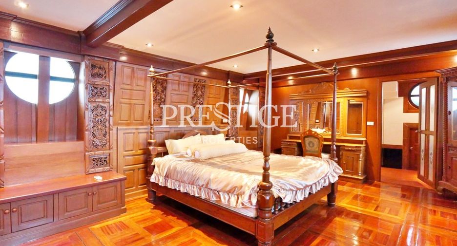 For rent 4 bedrooms house in Bang Lamung, Chonburi