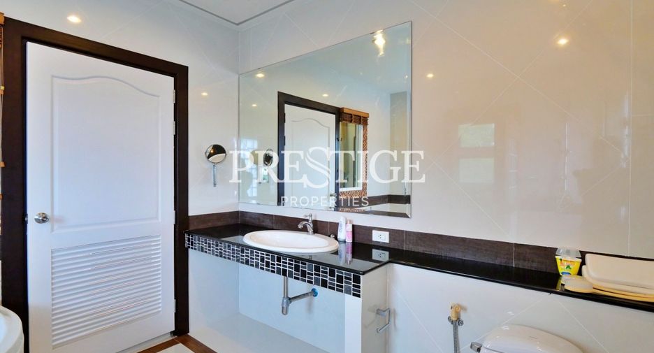 For rent 4 bedrooms house in Bang Lamung, Chonburi