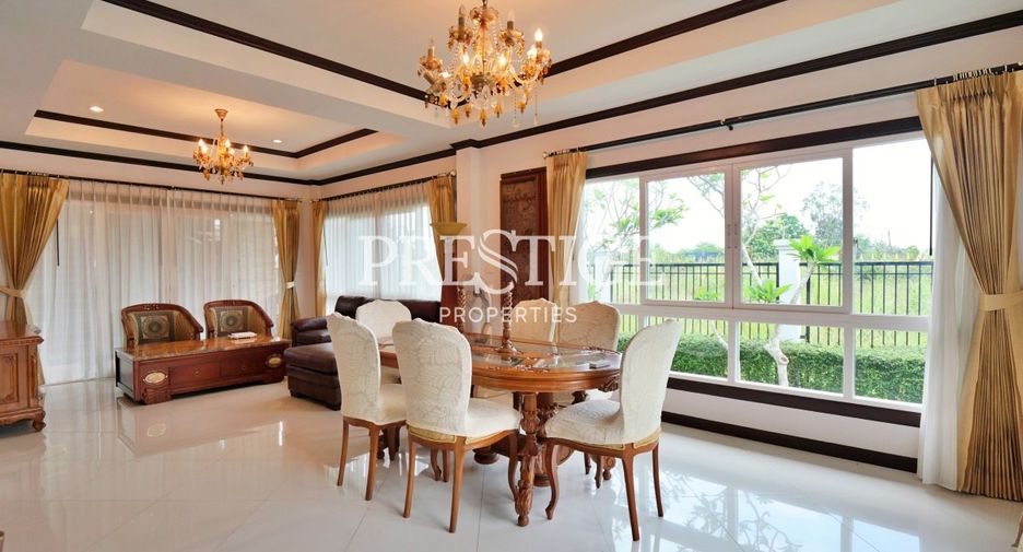 For rent 4 bedrooms house in Bang Lamung, Chonburi