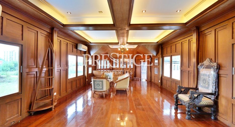 For rent 4 bedrooms house in Bang Lamung, Chonburi
