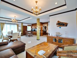 Casa en alquiler de 4 habitaciones en Bang Lamung, Chonburi