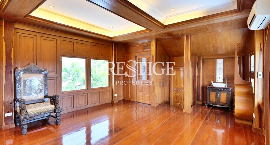 For rent 4 bedrooms house in Bang Lamung, Chonburi