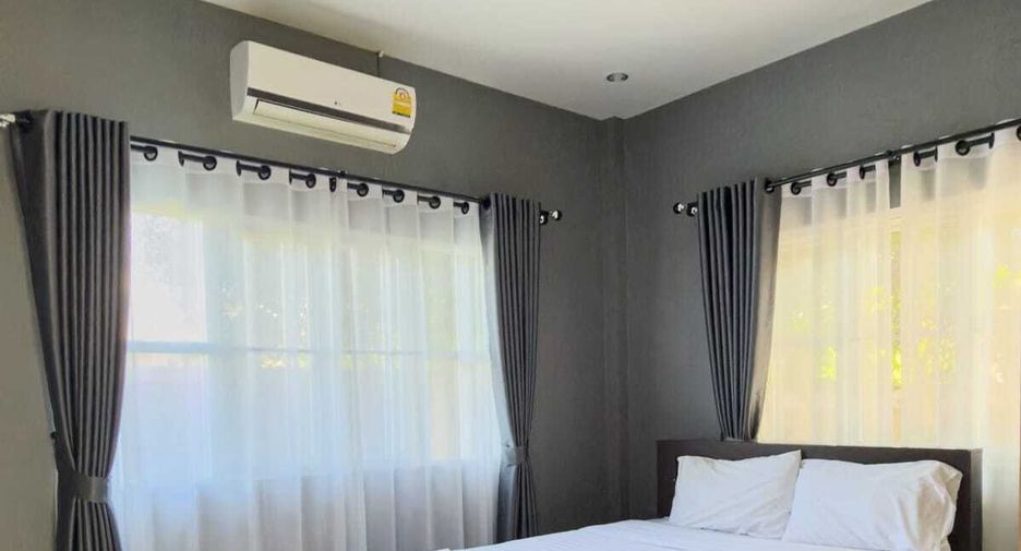 For rent 4 bedrooms villa in Mueang Phuket, Phuket