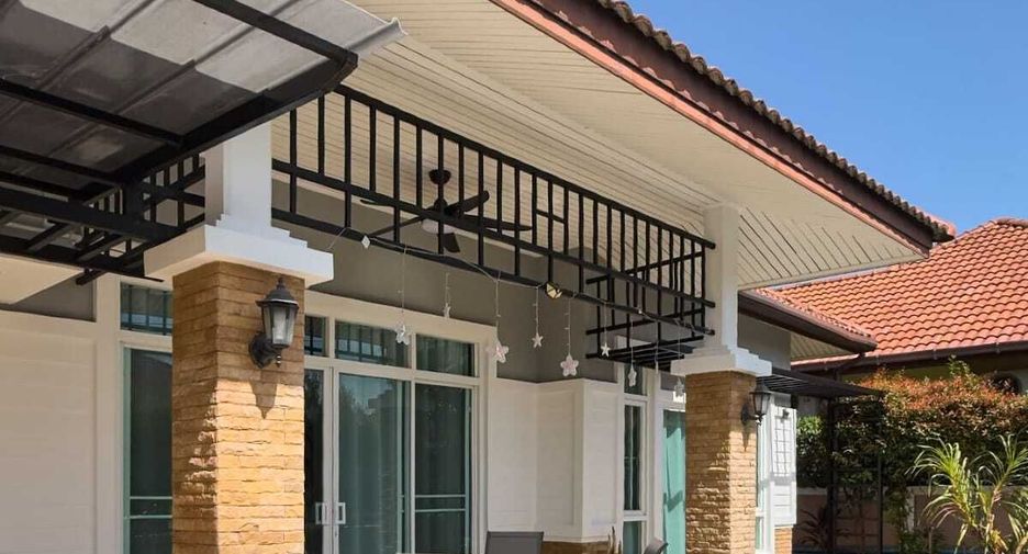 For rent 4 bedrooms villa in Mueang Phuket, Phuket