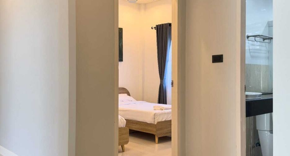 For rent 4 bedrooms villa in Mueang Phuket, Phuket