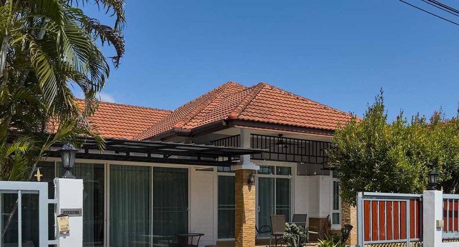 For rent 4 bedrooms villa in Mueang Phuket, Phuket