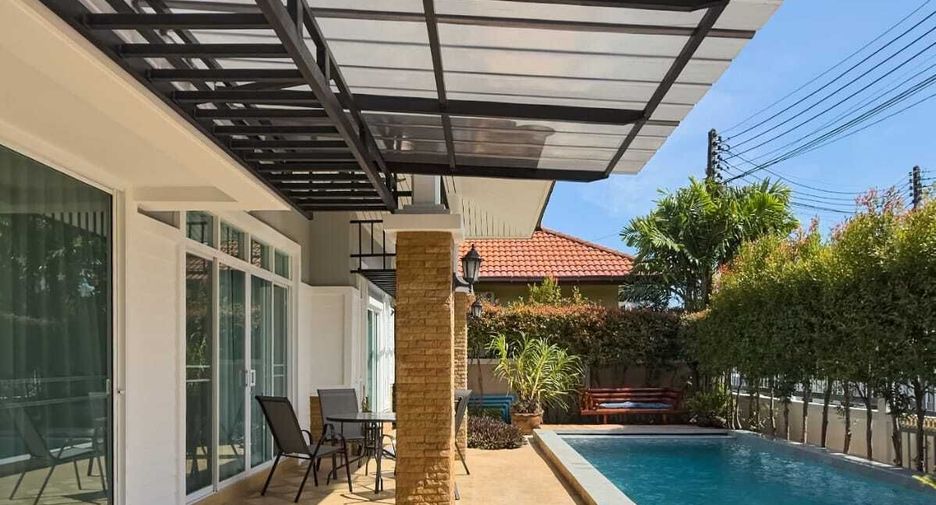 For rent 4 bedrooms villa in Mueang Phuket, Phuket