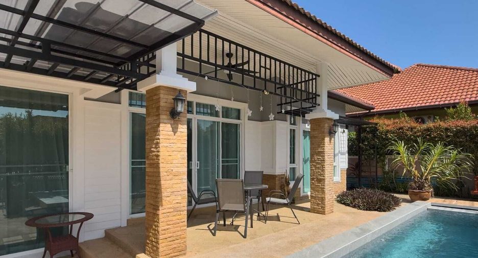 For rent 4 bedrooms villa in Mueang Phuket, Phuket