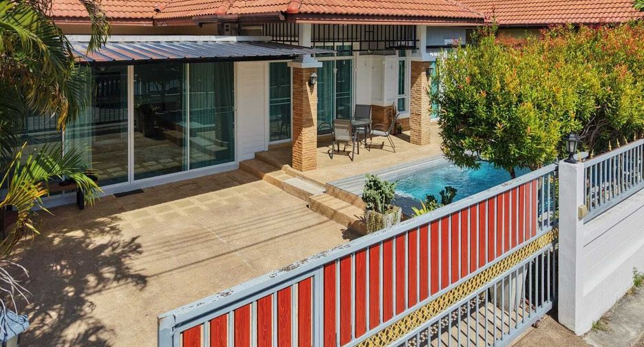 For rent 4 bedrooms villa in Mueang Phuket, Phuket