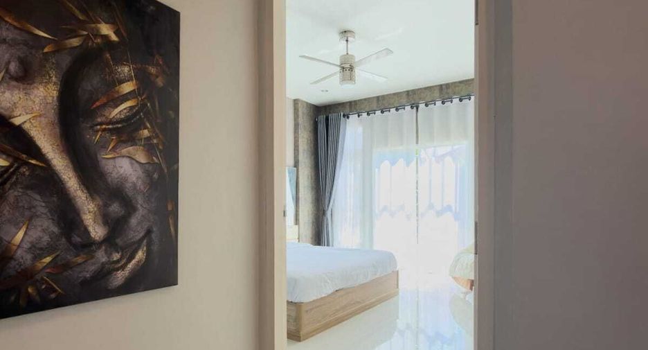 For rent 4 bedrooms villa in Mueang Phuket, Phuket
