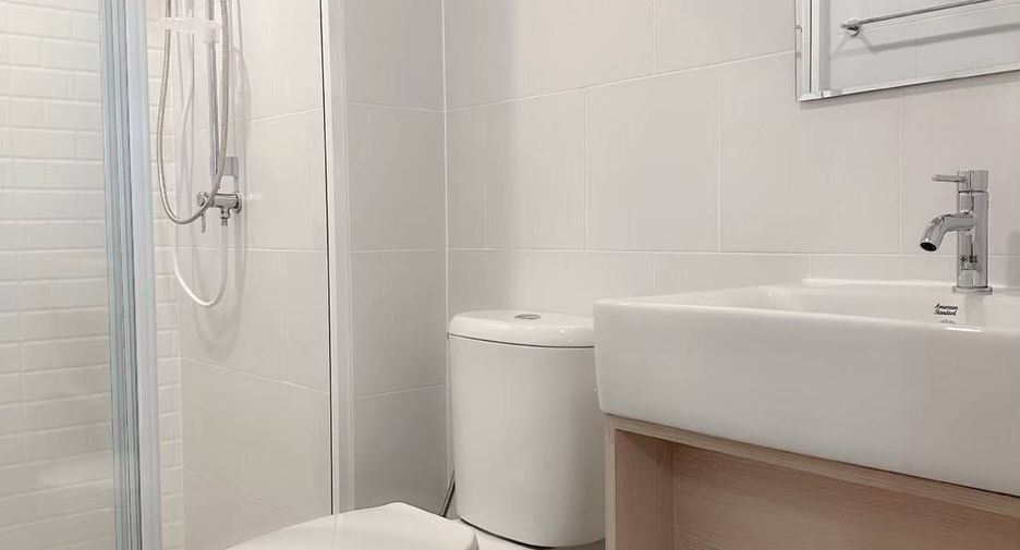 For rent 1 bed condo in Wang Thonglang, Bangkok