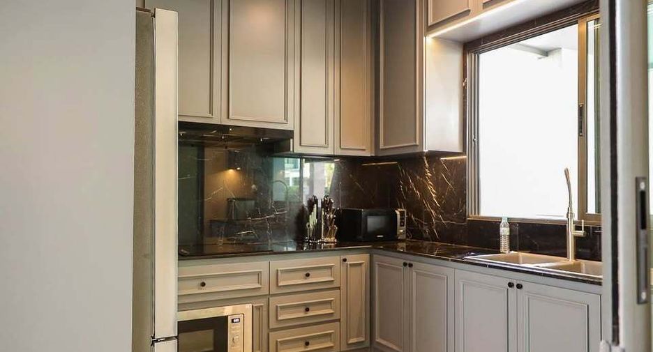 For sale and for rent 4 bedrooms house in Lat Krabang, Bangkok
