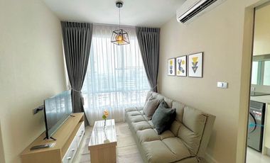 Condo en alquiler de 1 habitaciones en Bang Na, Bangkok