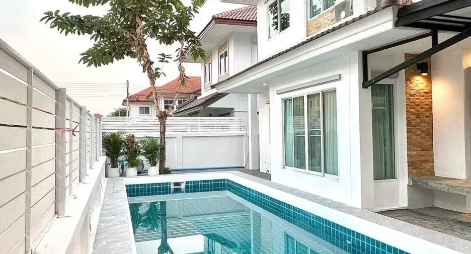 Villa en alquiler de 3 habitaciones en Hang Dong, Chiang Mai