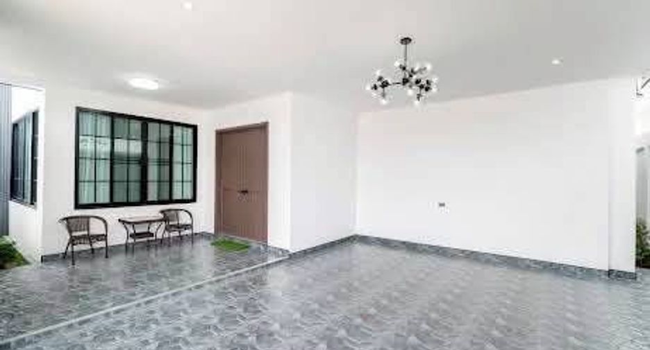 For sale and for rent 3 bedrooms house in Bang Lamung, Chonburi