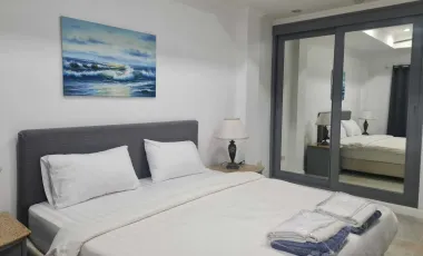 Condo en alquiler de 2 habitaciones en Mueang Phuket, Phuket