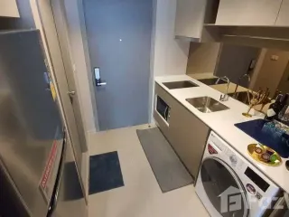 For rent 1 bed condo in Khlong San, Bangkok