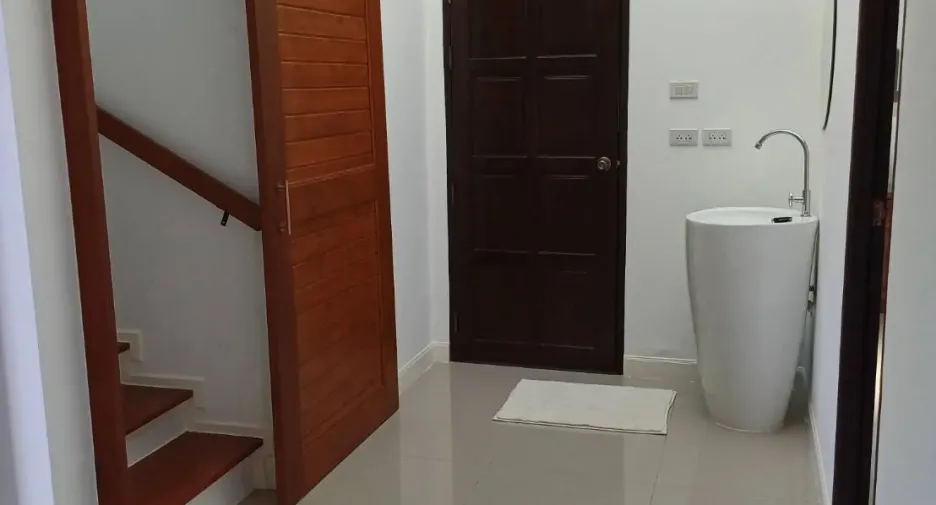 For rent 2 ベッドルーム house in Saraphi, Chiang Mai