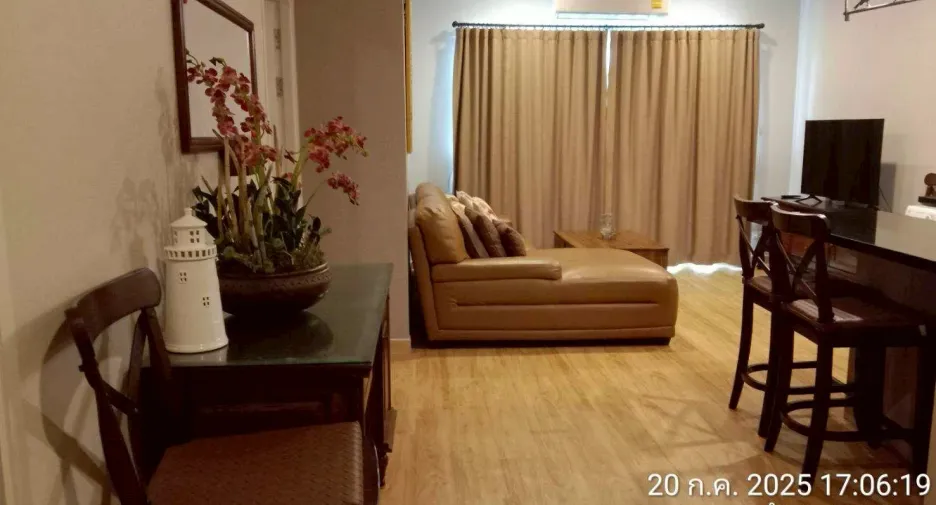 For rent 2 bedrooms condo in Si Racha, Chonburi