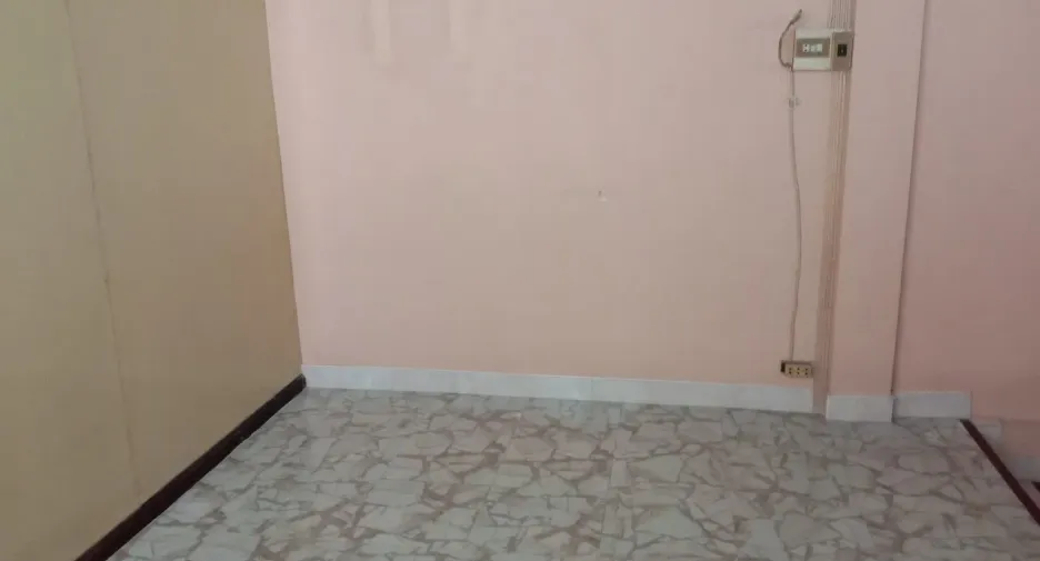 For rent 4 bedrooms townhouse in Bang Bon, Bangkok