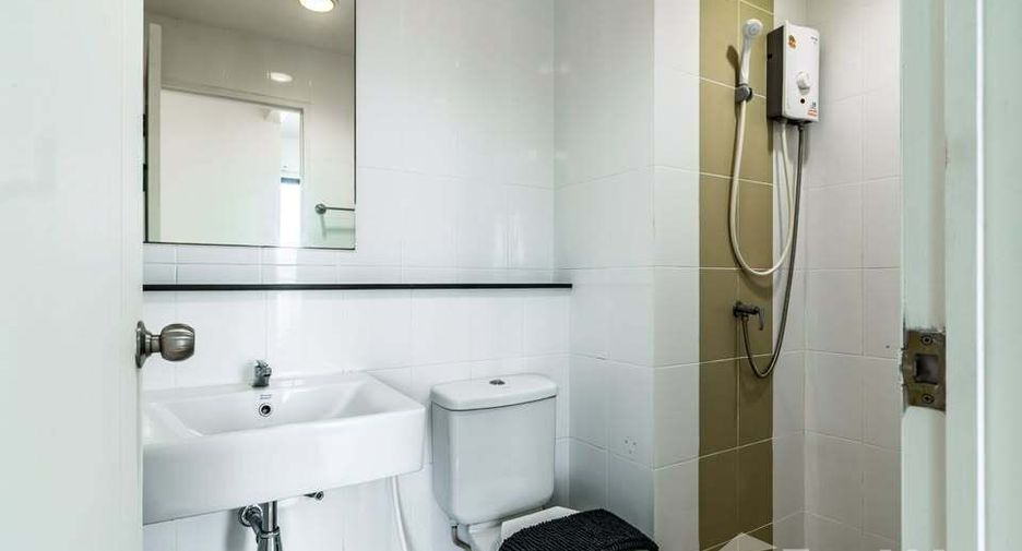 For rent スタジオ condo in Bang Khun Thian, Bangkok