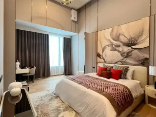 For sale 3 bedrooms condo in Huai Khwang, Bangkok
