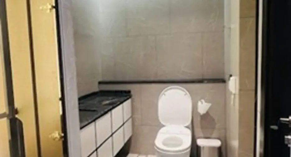 For sale 1 bed condo in Watthana, Bangkok