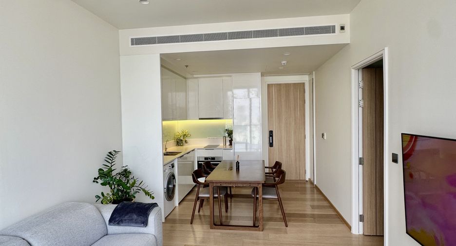 For sale 1 bed condo in Sathon, Bangkok