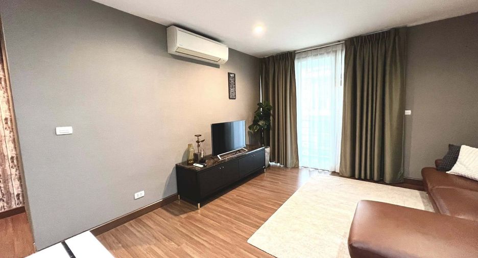 For rent 2 bedrooms condo in Bang Na, Bangkok