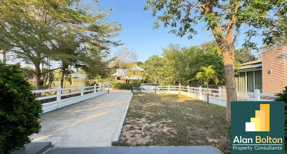 For rent and for sale 2 bedrooms house in Bang Lamung, Chonburi