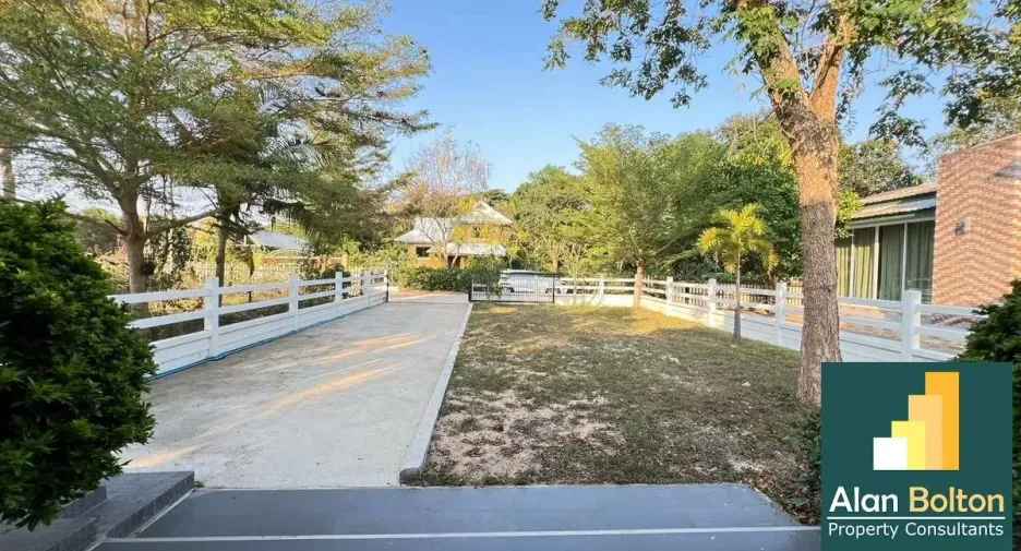 For rent and for sale 2 bedrooms house in Bang Lamung, Chonburi