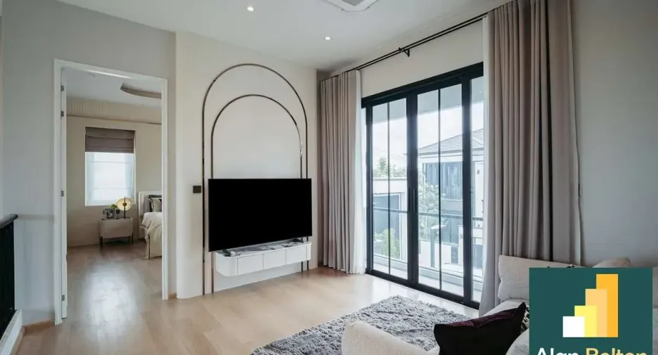 For rent 4 bedrooms house in Bang Lamung, Chonburi