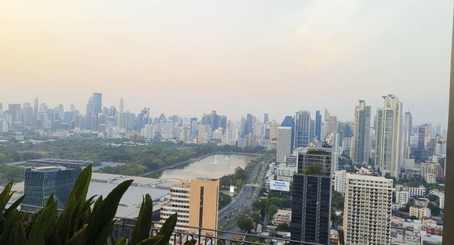 For rent 1 bed condo in Khlong Toei, Bangkok