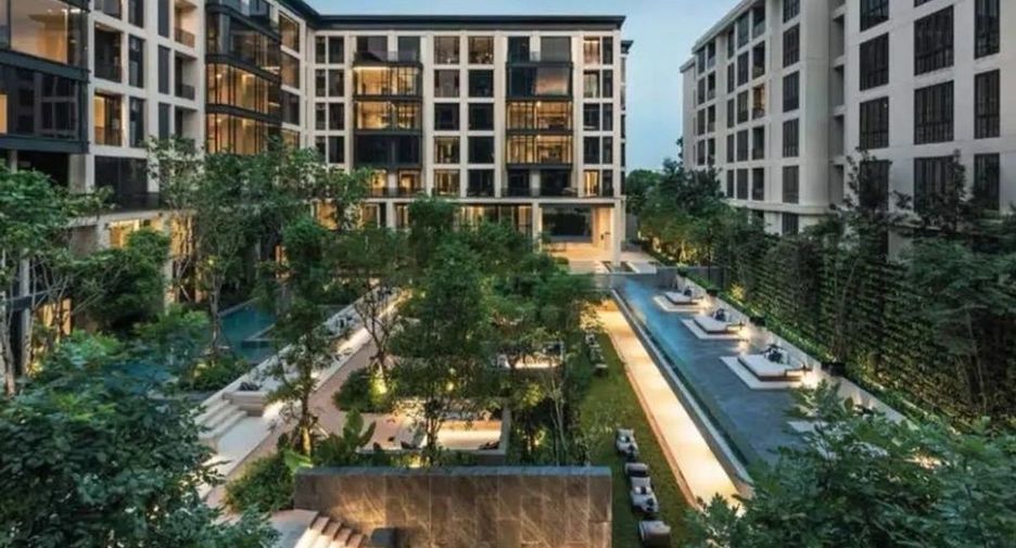 For sale 2 bedrooms condo in Watthana, Bangkok