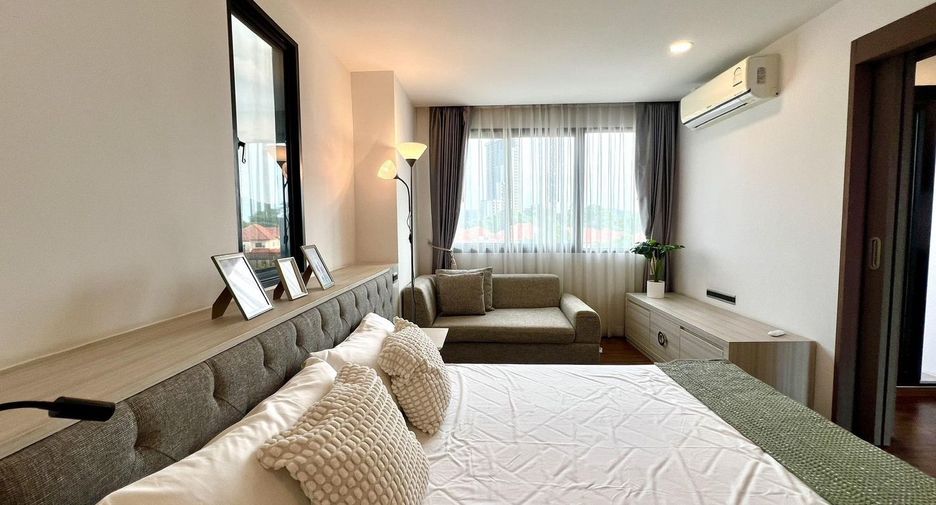 For rent 2 bedrooms condo in Si Racha, Chonburi