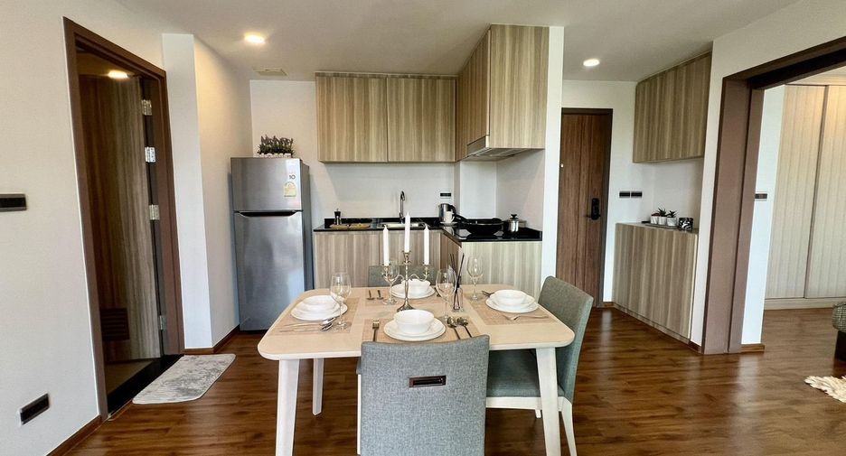 For rent 2 bedrooms condo in Si Racha, Chonburi