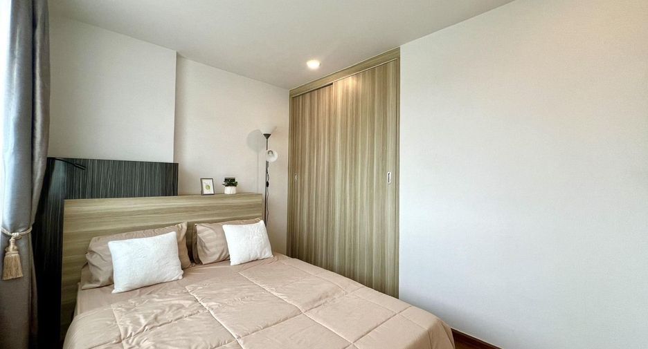 For rent 2 bedrooms condo in Si Racha, Chonburi