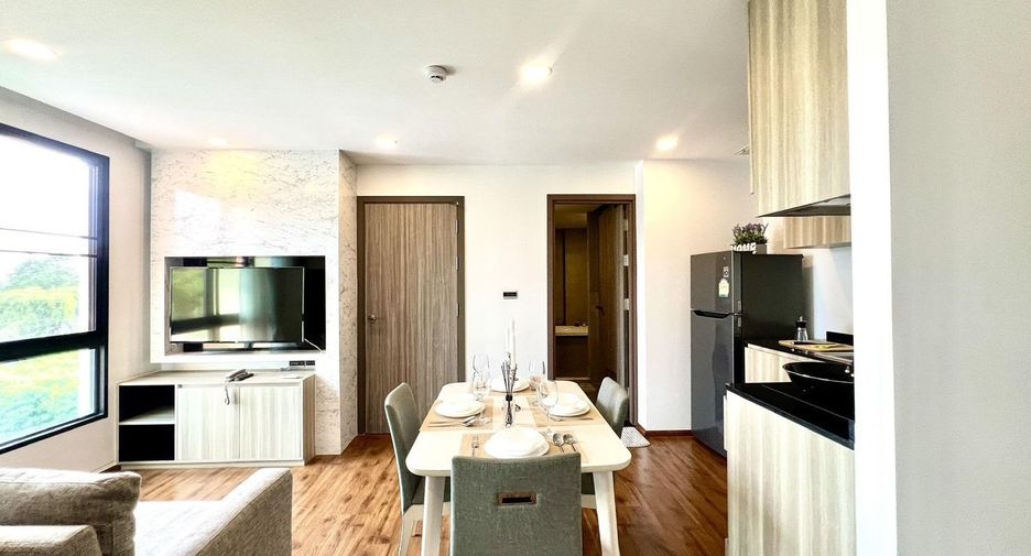 For rent 2 bedrooms condo in Si Racha, Chonburi