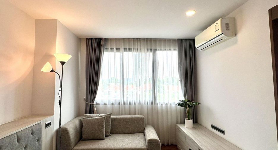 For rent 2 bedrooms condo in Si Racha, Chonburi