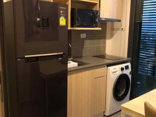À louer 1 chambre condo à Bang Na, Bangkok