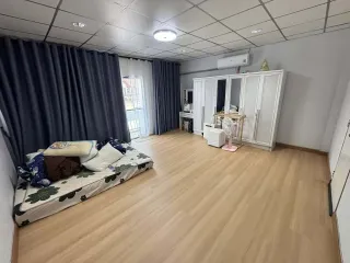 Аренда 3 спальни таунхаус в Лат Крабанг, Бангкок
